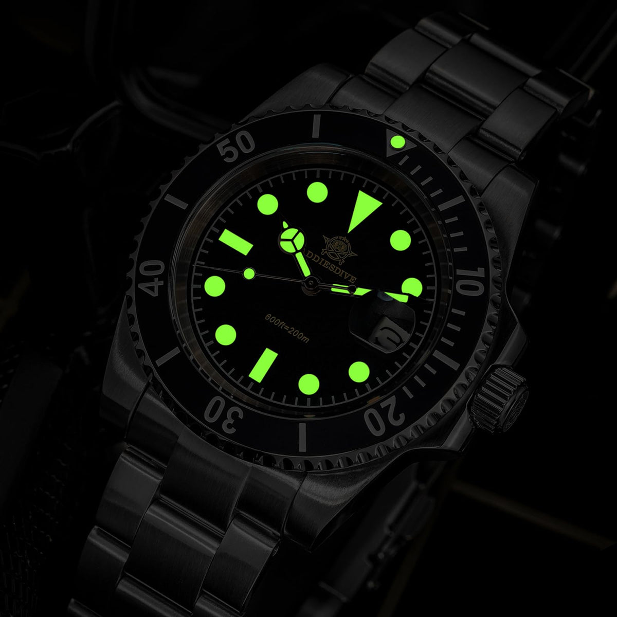 41MM Quartz Dive Watch Stainless Steel Bracelet U52612