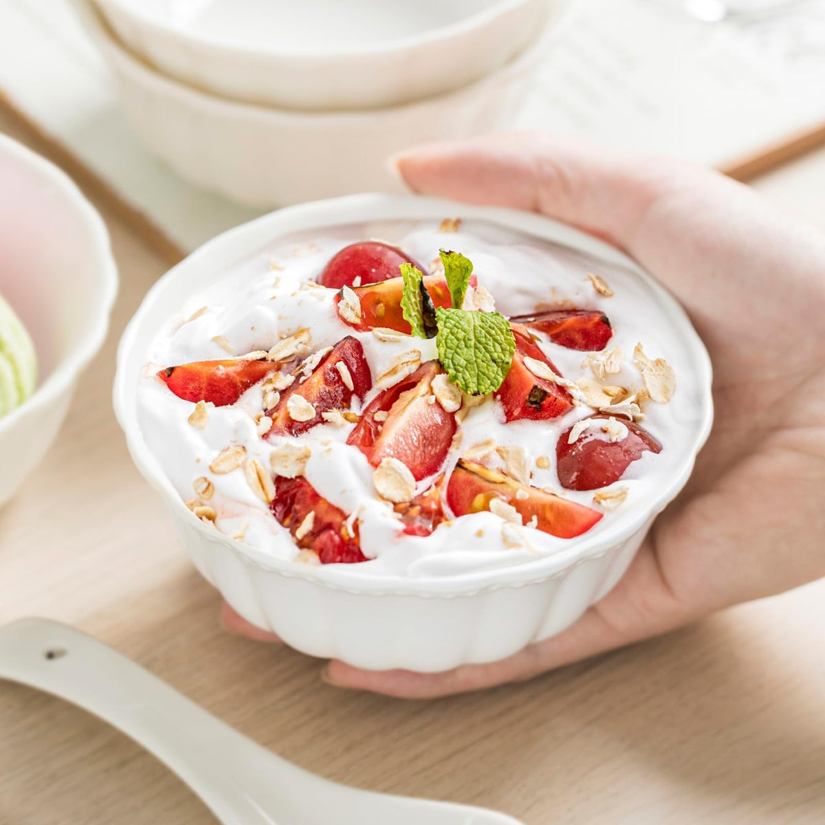 White Ceramic Soup Bowls Set of 4 V400685
