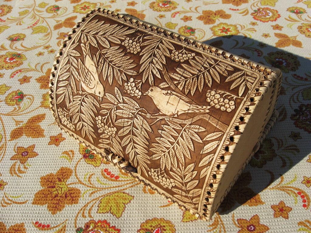 Birds Pattern Birch Bark Bread Box V9449