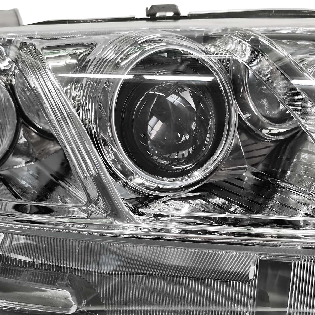 Chrome Clear Lens Projector Headlight Replacement Kit Pair of LH+RH X4424